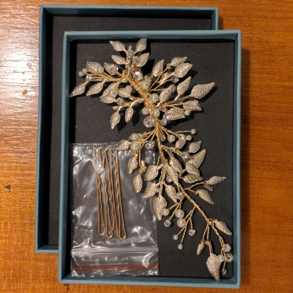 NEW Gold Bridal Hairpiece - Picture 5 of 5